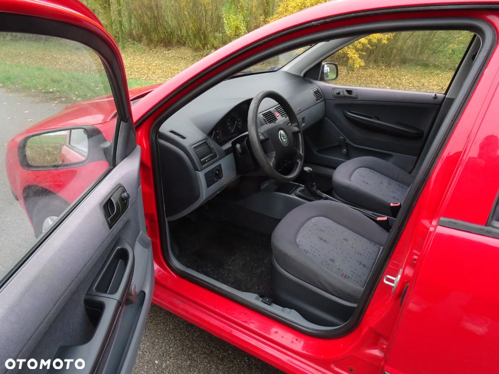 Skoda Fabia 2002 photo 5