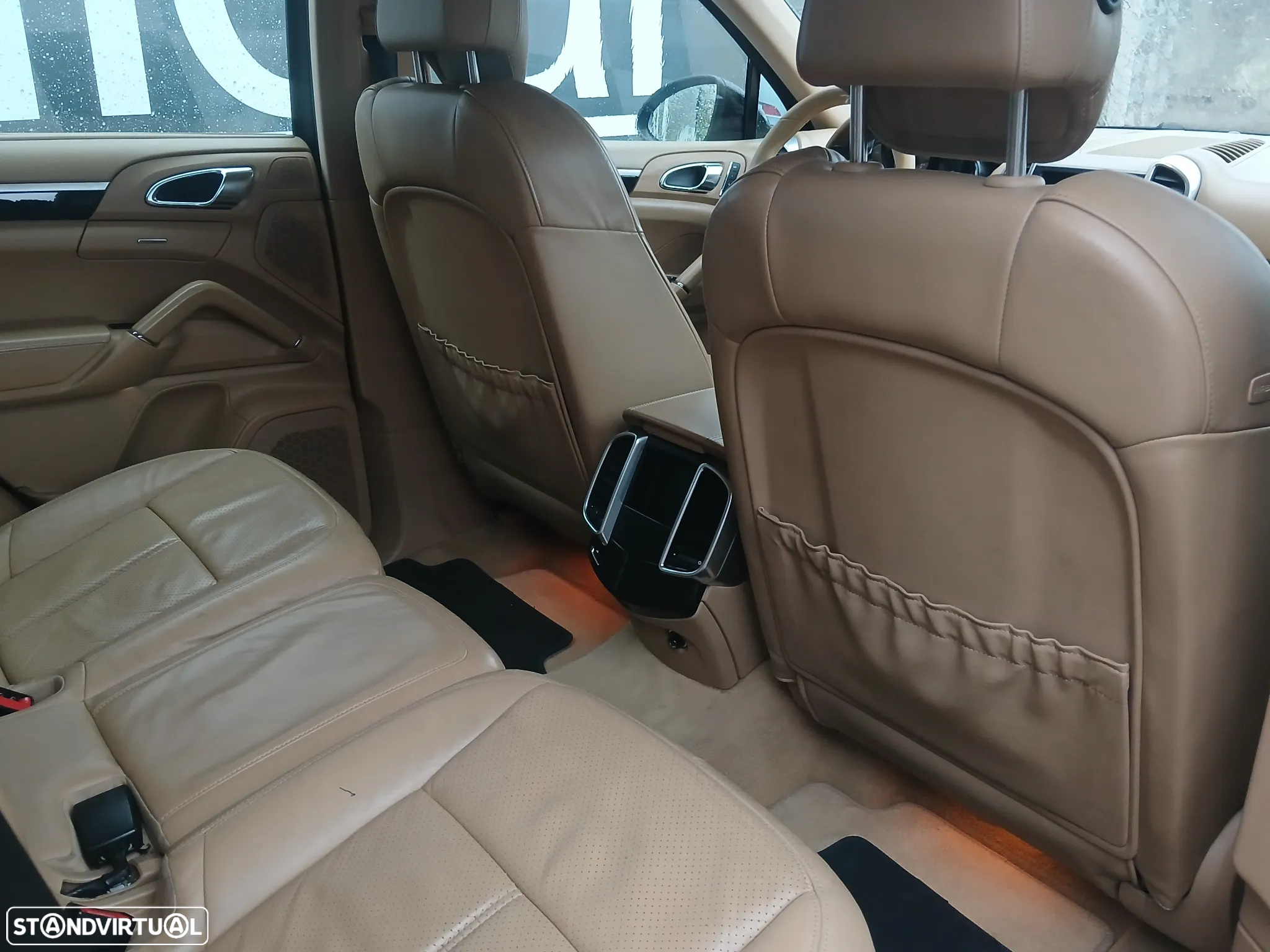 Porsche Cayenne - 27