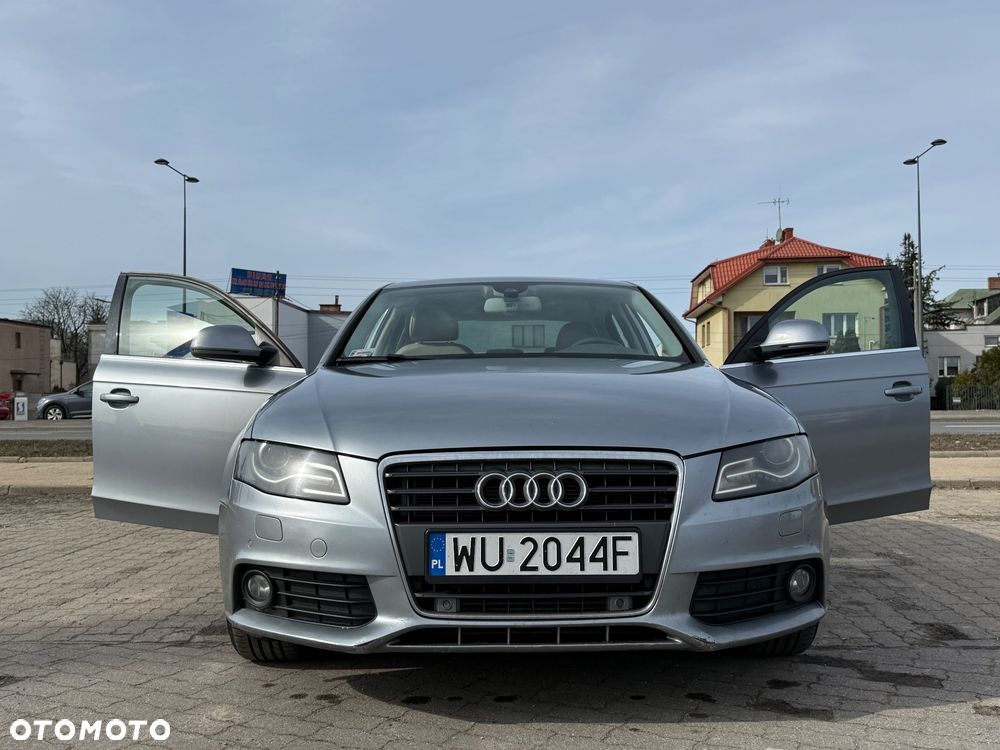 Audi A4 Limousine - 11