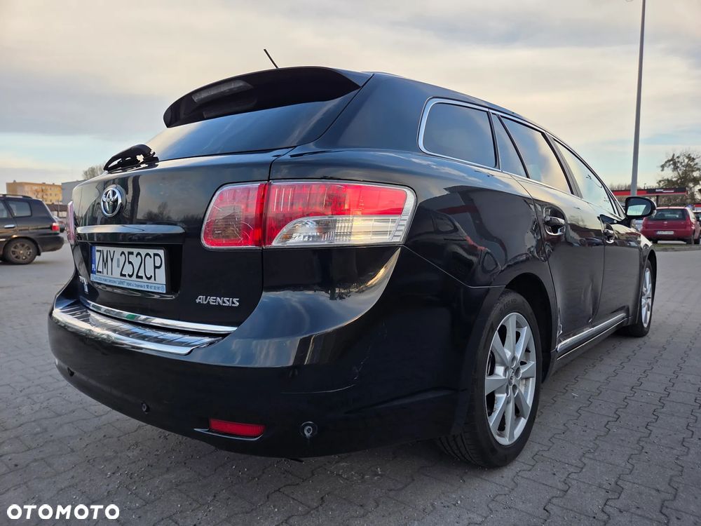 Toyota Avensis 2.2 D-4D Platinium - 8