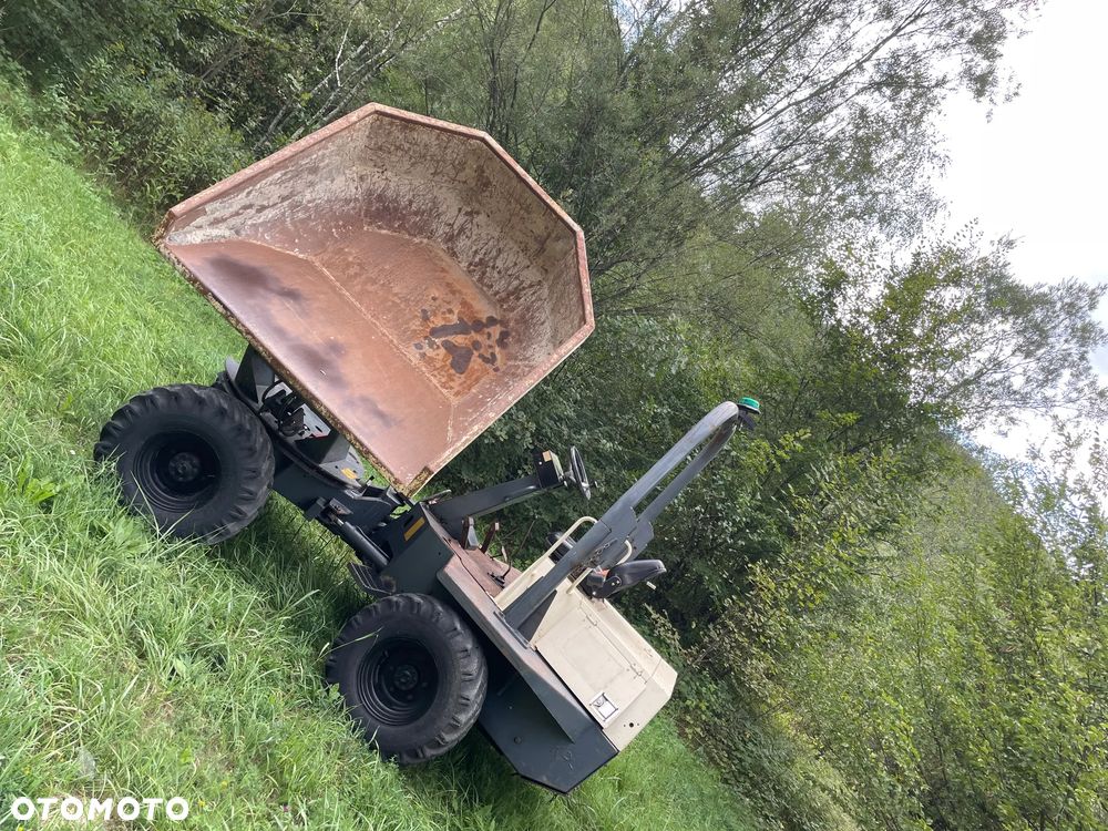 Terex DS030S Benford 3 tony OBROTOWE. Wozidło Budowlane-Rolnicze. Wózek z Obrotową Kolebą. 3 tony ładowność. 4x4. Mocny Silnik 4 cylindry Kubota 50km. 2600 mtg. Jazda 3 prędkości. Maszyna jak Nowa z Norweskiego Gospodarstwa! Ani deka luzów i wycieków! Pełny Oryginał. Hamulce brzytwa. Serwisy w DEKRA. Maszyna Woziła lekkie ładunki. Praktycznie zerowe zużycie. Wielka Okazja. Wszystko w pełnym Oryginale. Opony Oryginał w bardzo dobrym stanie! Potężna moc! - 17