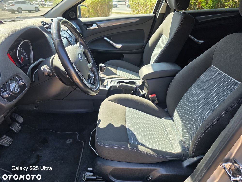 Ford Mondeo 2.0 TDCi Titanium - 9