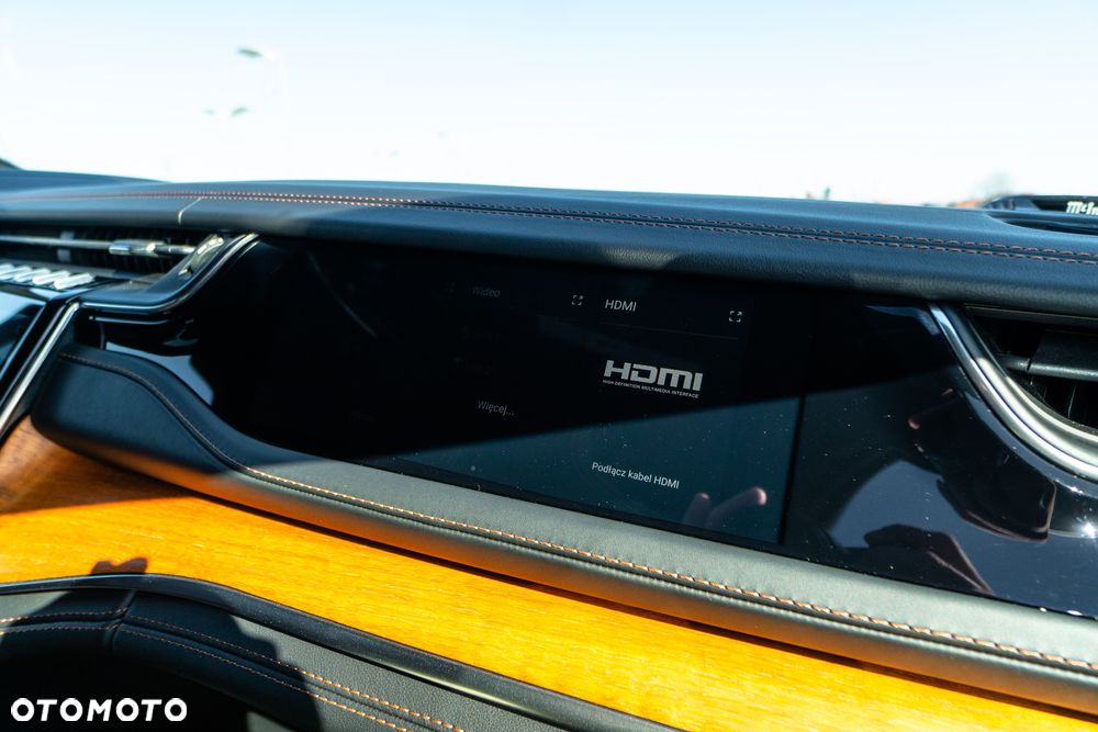 Jeep Grand Cherokee 5.7 V8 HEMI Summit - 23