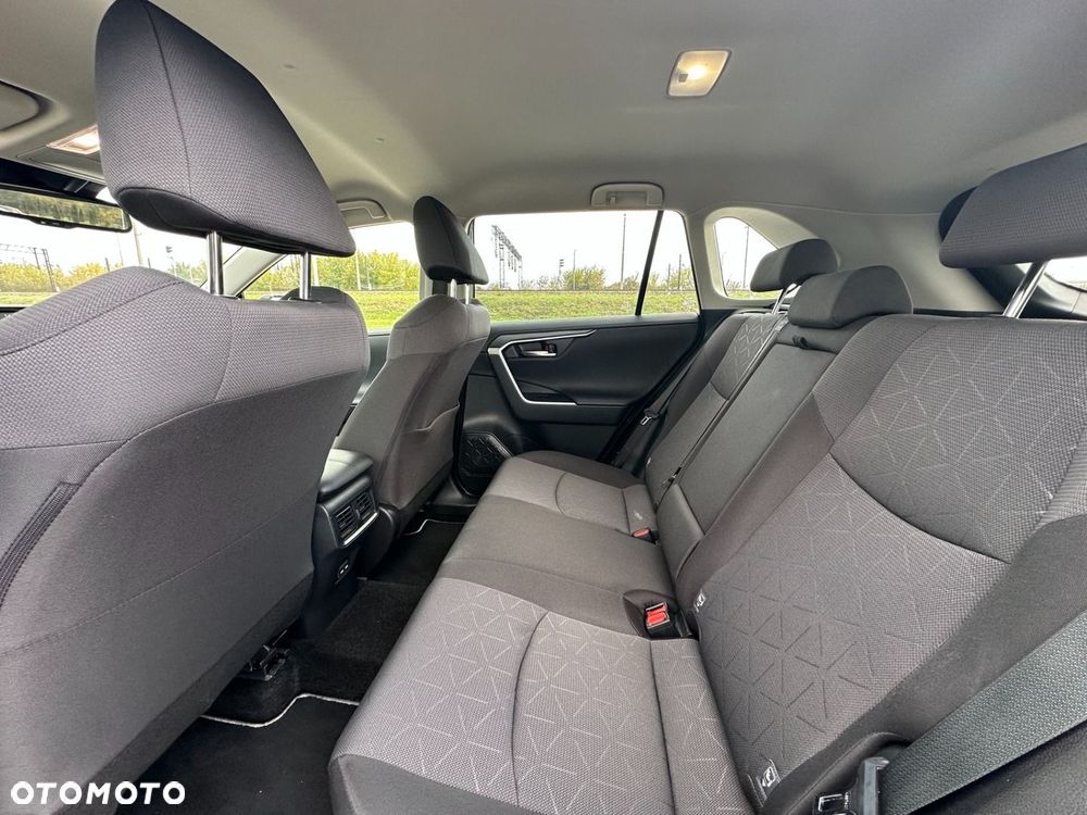 Toyota RAV4 - 11