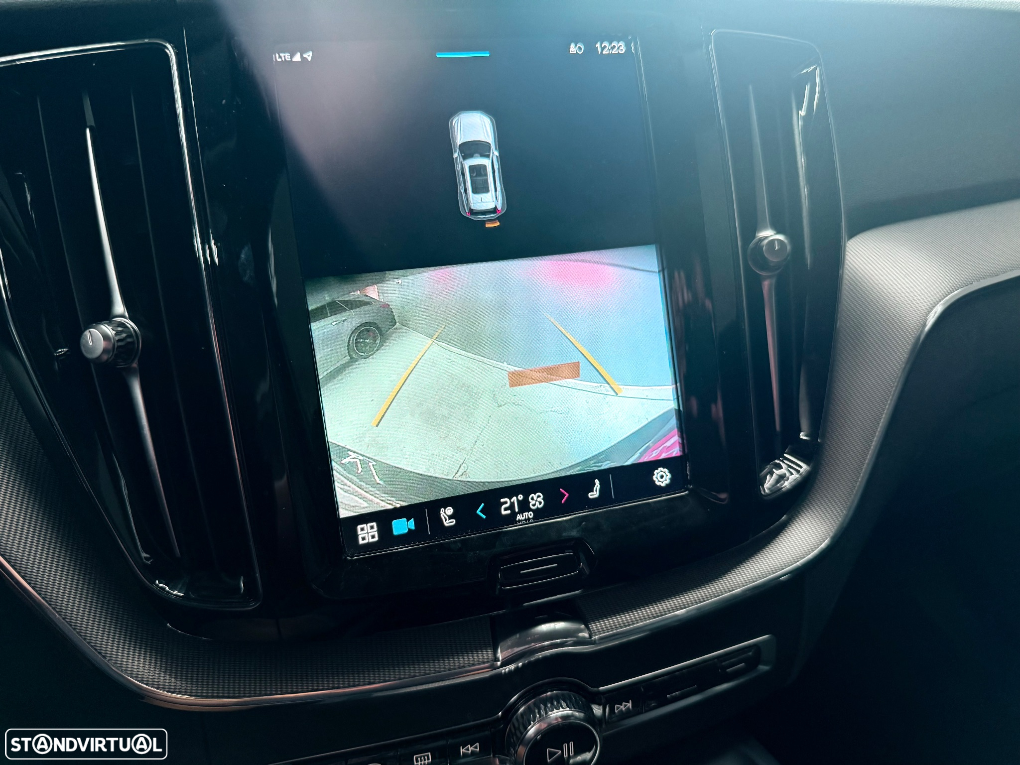 Volvo XC 60 B4 D AWD Geartronic Inscription - 10