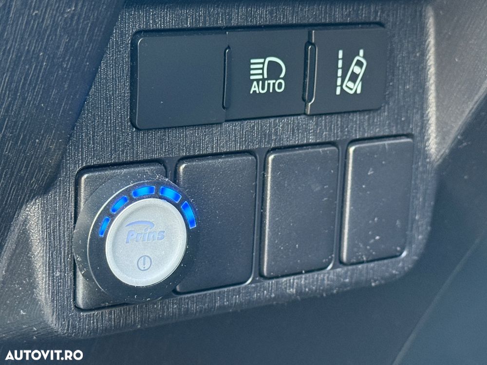 Toyota Prius+ (Hybrid) Comfort - 12