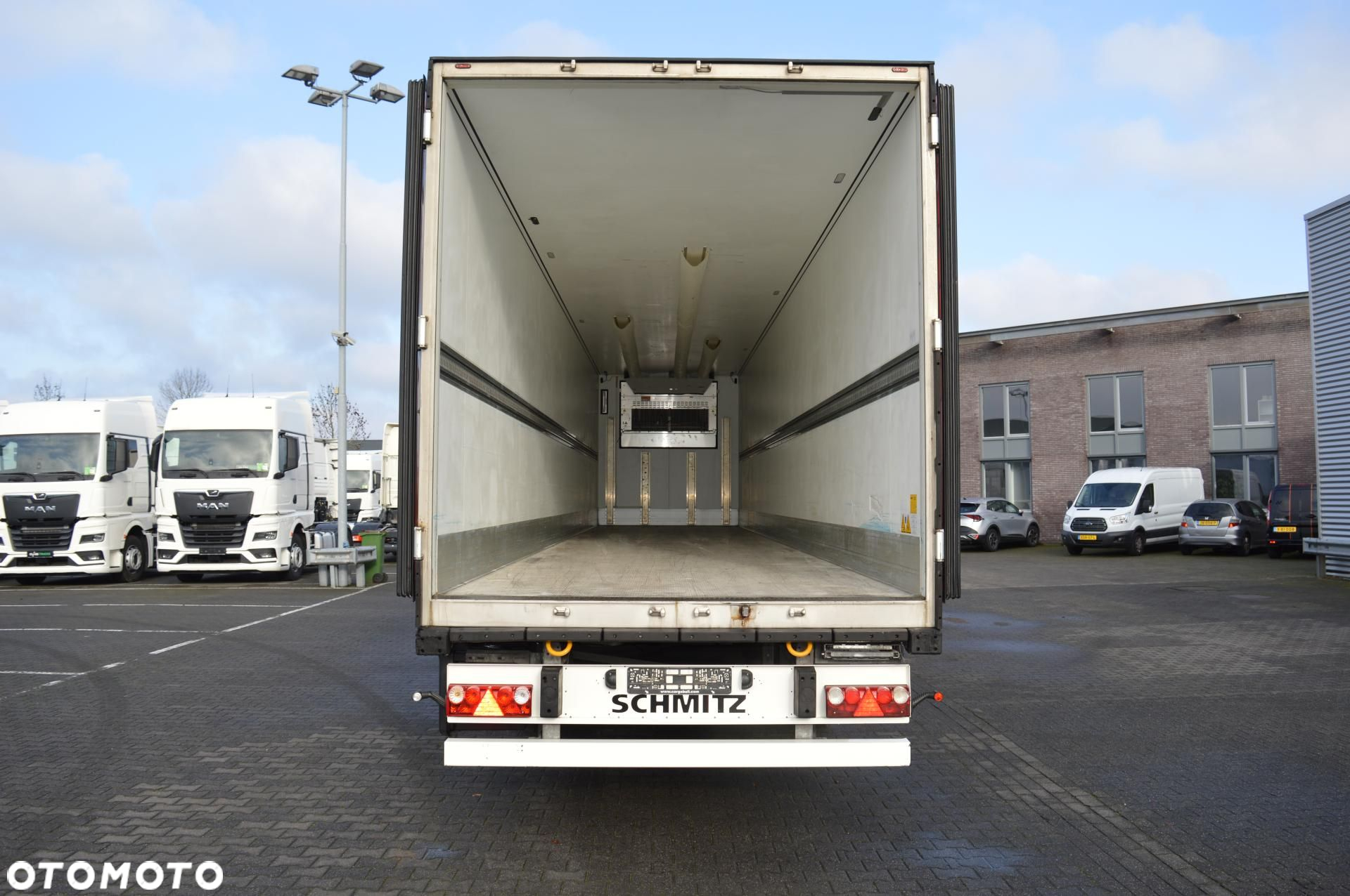 Schmitz Cargobull FP 60 Carrier Vector 1550 - 8