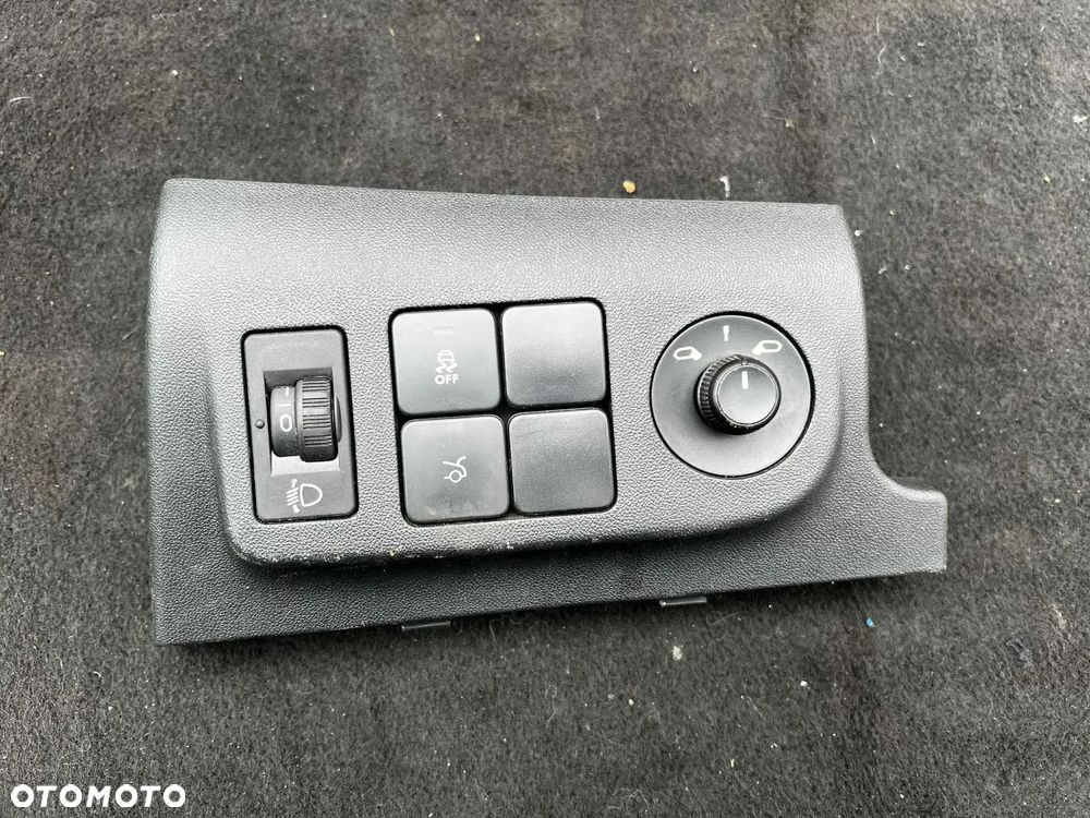 Peugeot 301 - RADIO, Klimatronik, Panel sterowania lusterek - 98049164 - 11