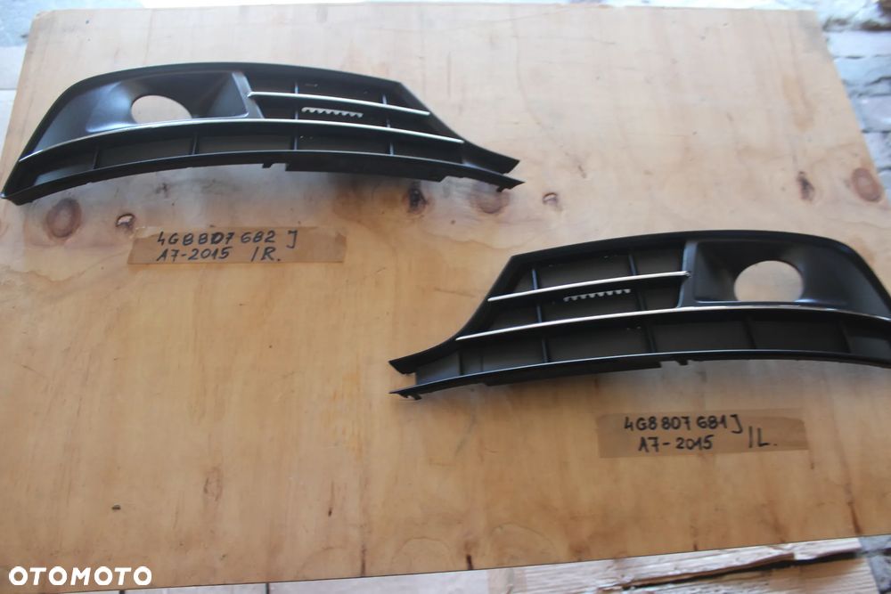 KRATKA ZDERZAKA PRAWA AUDI A7 C7 4G8807682J 2015 - 1