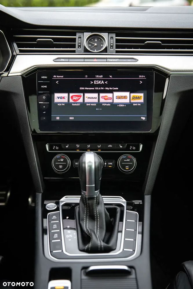 Volkswagen Passat - 18
