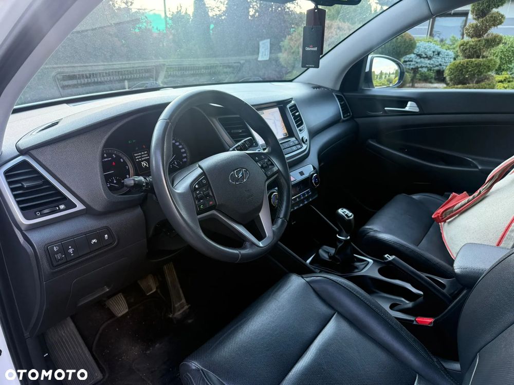Hyundai Tucson 1.6 GDI BlueDrive Comfort 2WD - 16