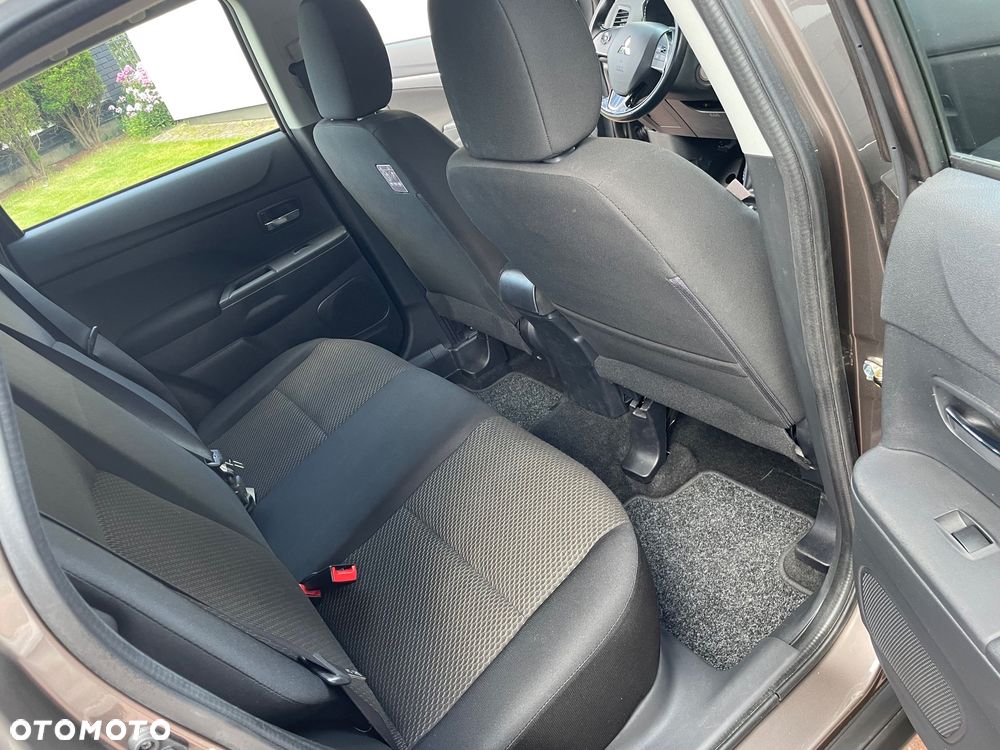 Mitsubishi ASX - 11
