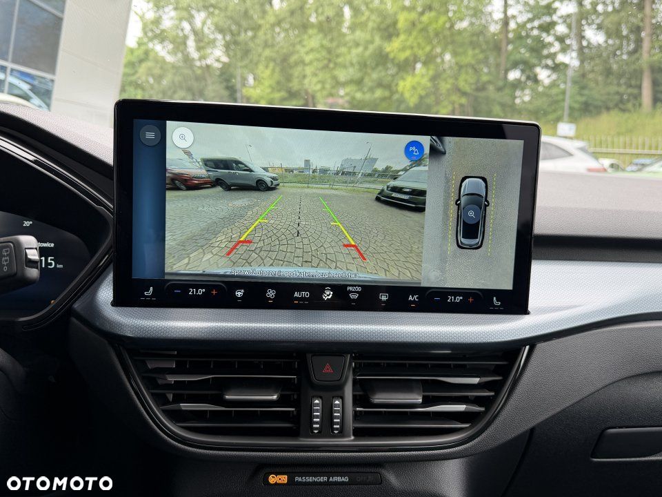Ford Kuga - 12