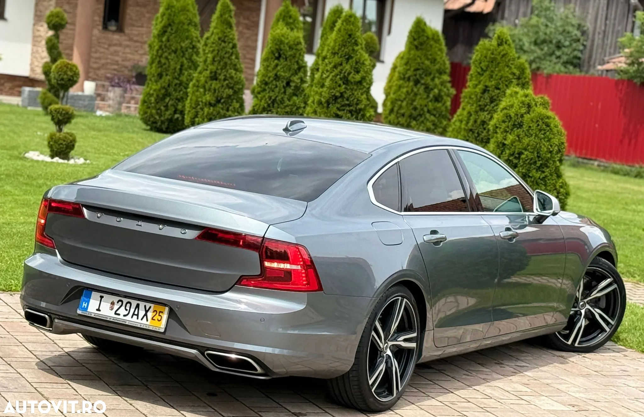 Volvo S90 D5 AWD Geartronic R Design - 2