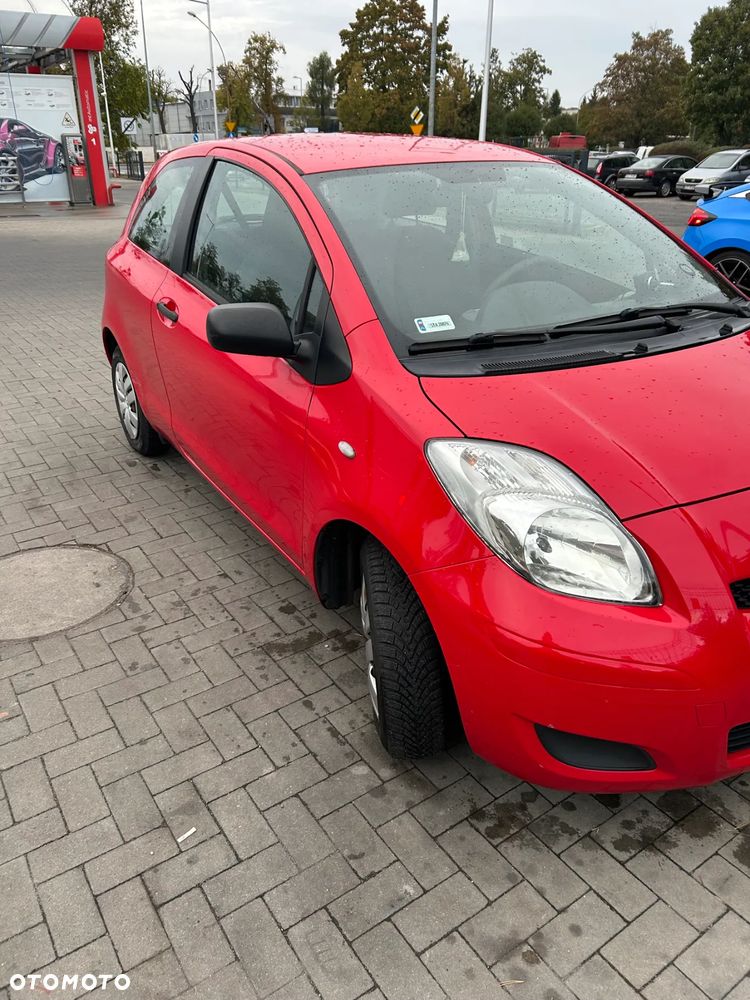 Toyota Yaris - 11