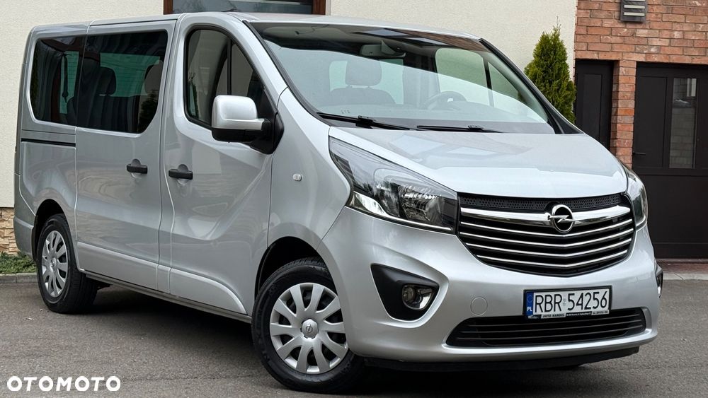 Opel Vivaro - 1