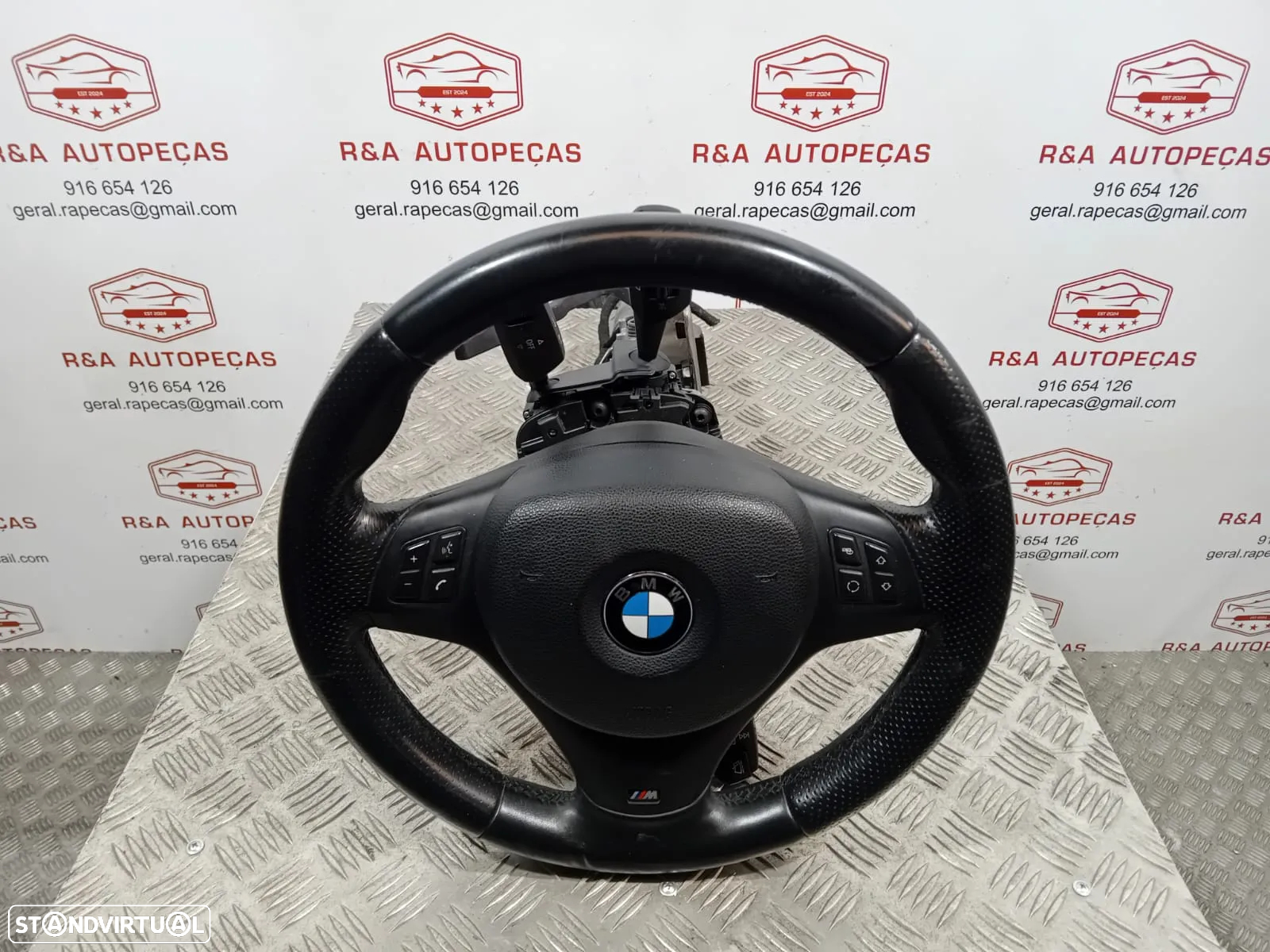Volante com Airbag BMW PACK M SERIE 3 E90 E91 E92 SERIE 1 E81 E82 E87 E88 - 2