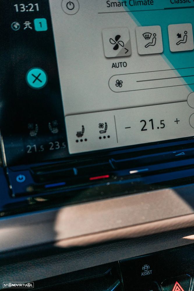 VW Multivan 2.0 TSI Style Longa DSG - 35