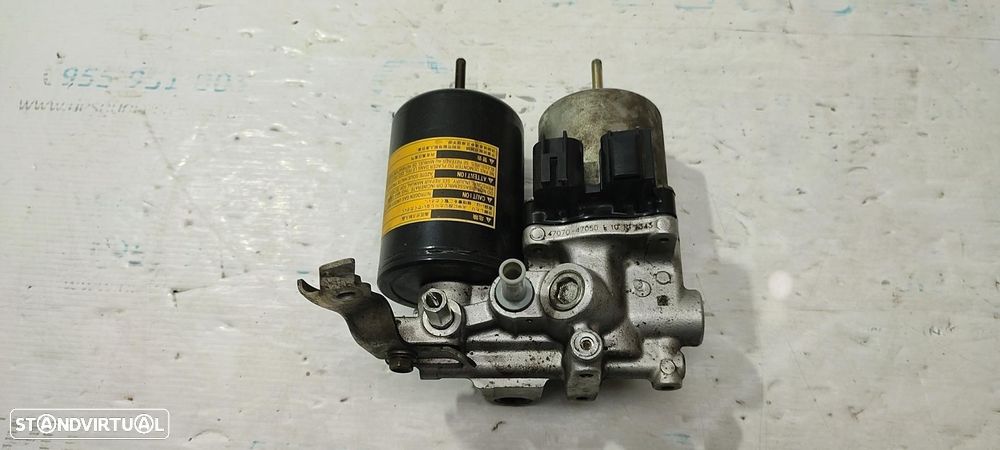 BOMBA DE TRAVÃO TOYOTA PRIUS ZVW30 - 1