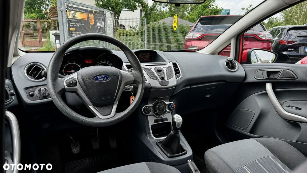 Ford Fiesta - 9