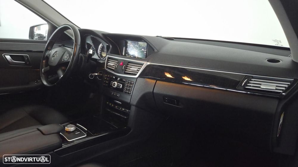 Mercedes-Benz E 220 CDi Avantgarde BlueEfficiency Auto - 11