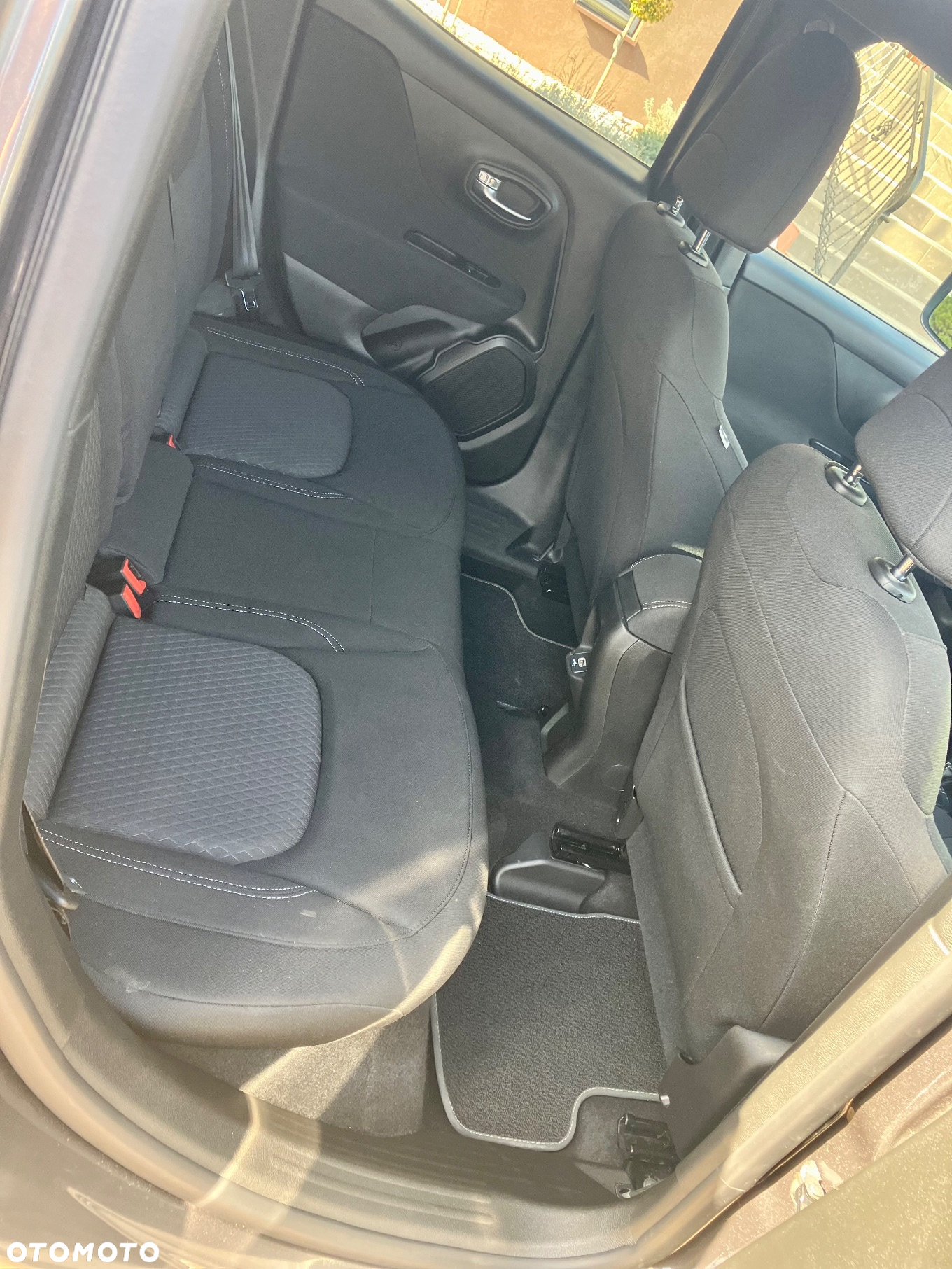 Jeep Renegade - 11
