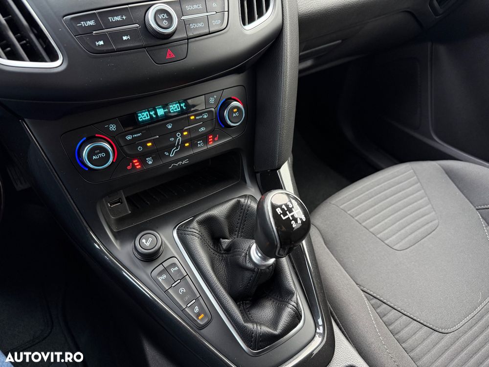 Ford Focus 1.5 TDCi Titanium - 14