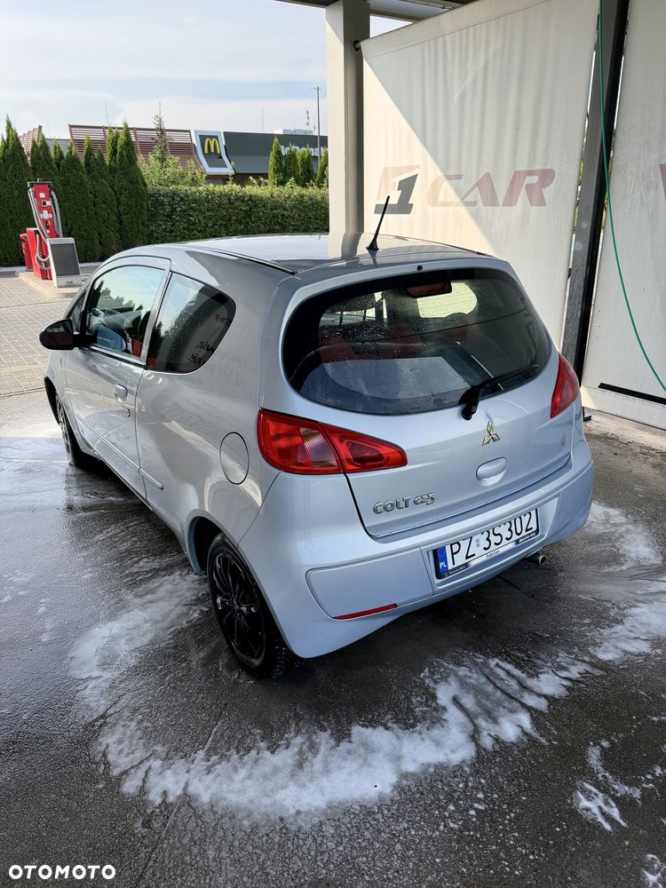 Mitsubishi Colt - 2