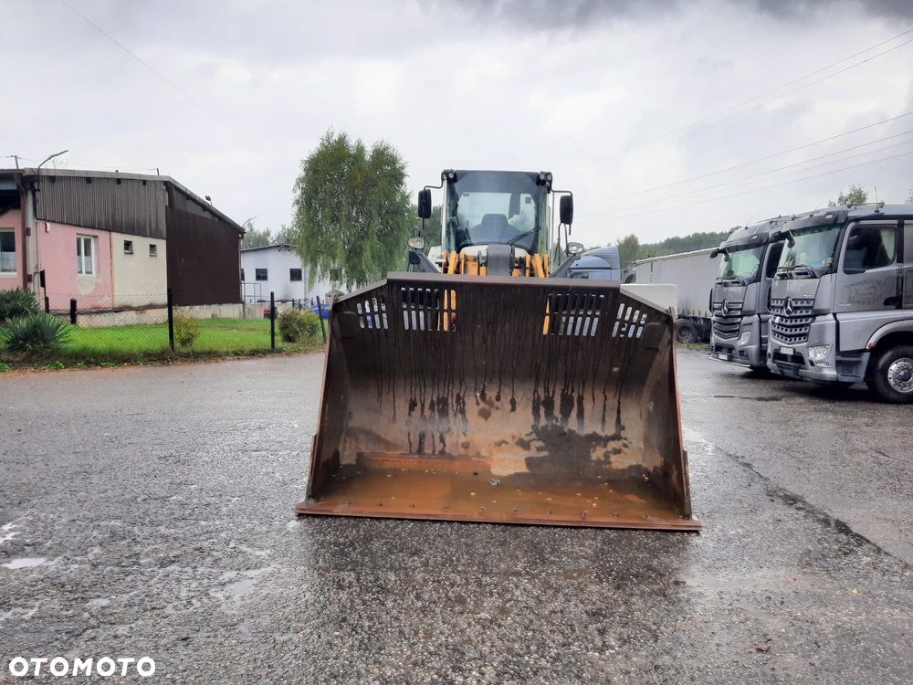 Liebherr L550 X POWER - 9