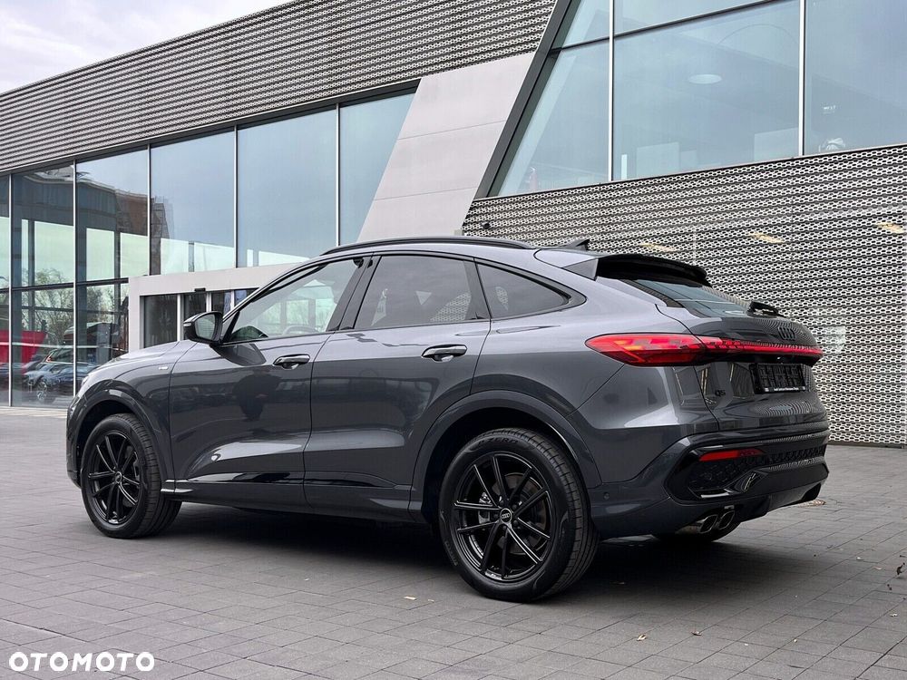 Audi Q5 Sportback - 3