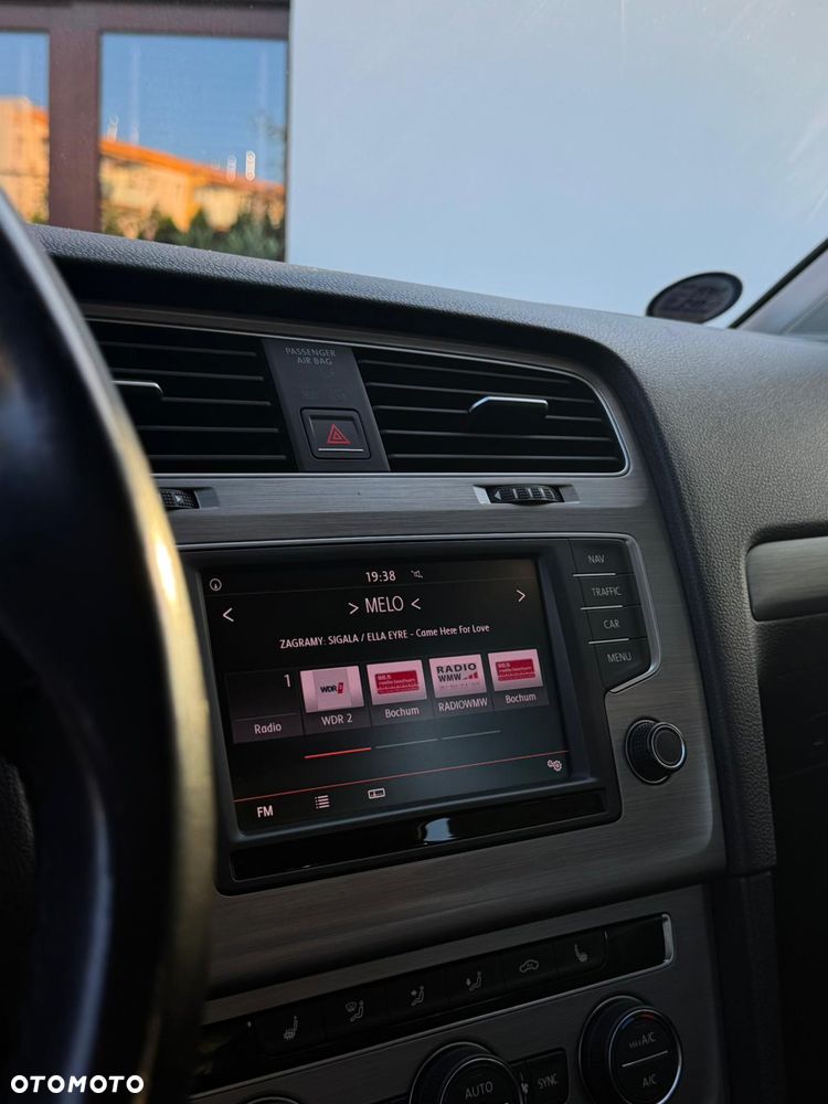 Volkswagen Golf - 13