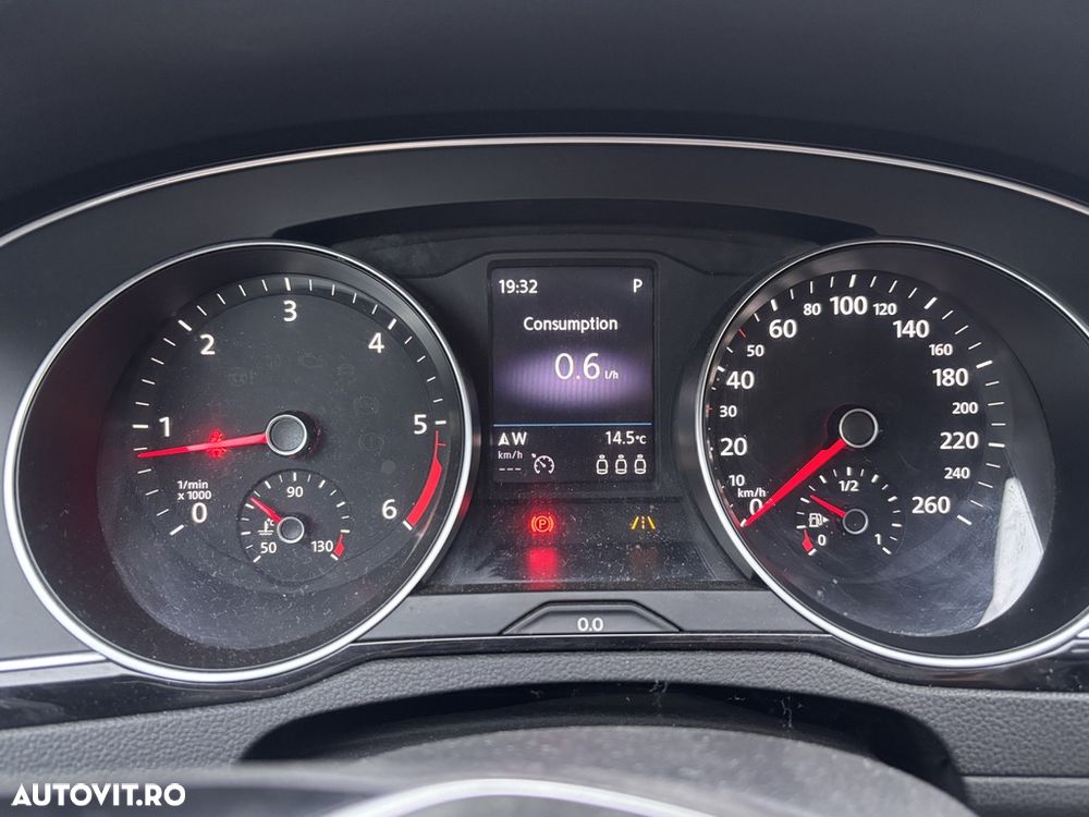 Volkswagen Passat - 13