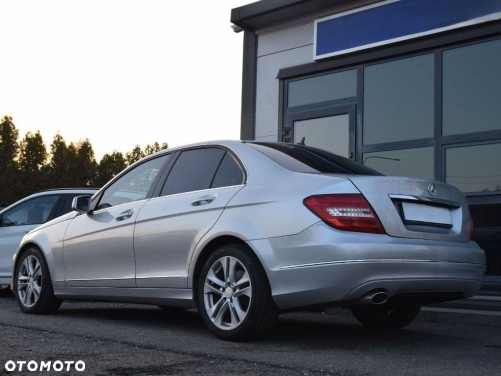 Mercedes-Benz Klasa C 220 CDI 7G-TRONIC Avantgarde Edition - 4