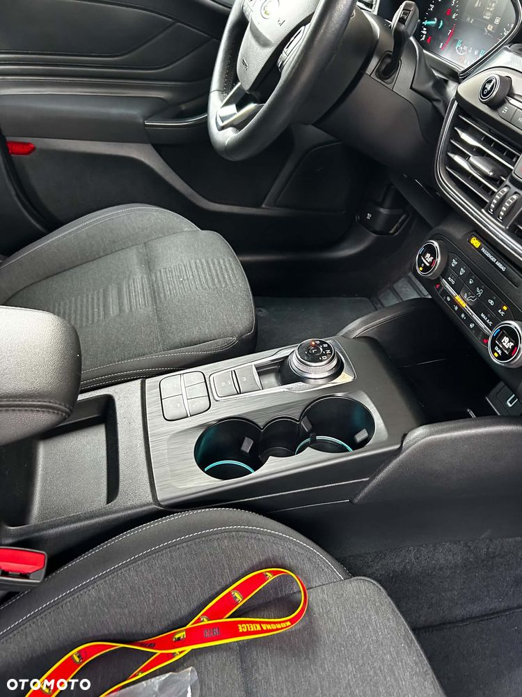 Ford Focus 1.5 EcoBoost Active X - 6