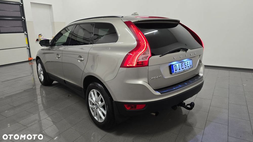 Volvo XC 60 D3 Drive-E Summum - 4