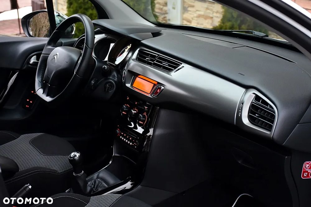 Citroën C3 Pure Tech (VTi) 82 Exclusive - 27