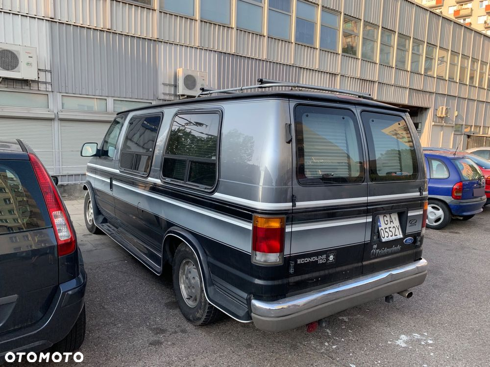 Ford Econoline - 3