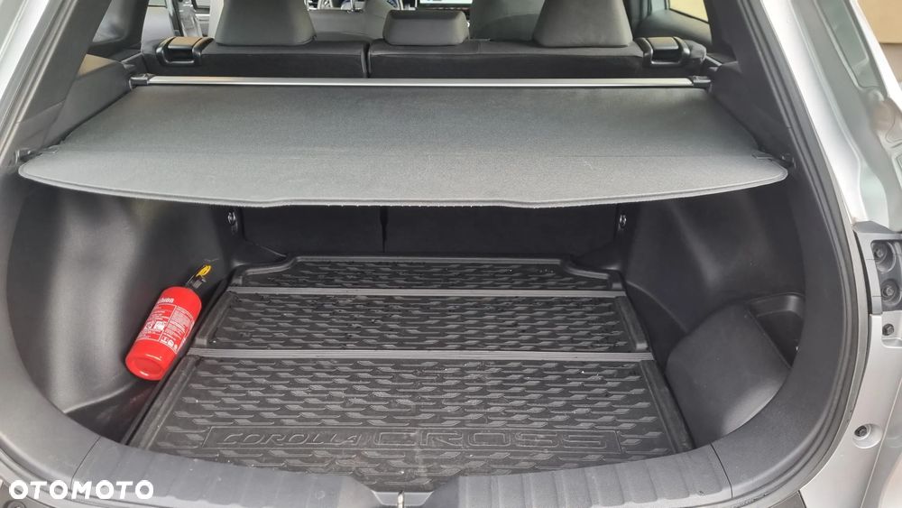 Toyota Corolla Cross 2.0 Hybrid Comfort - 17
