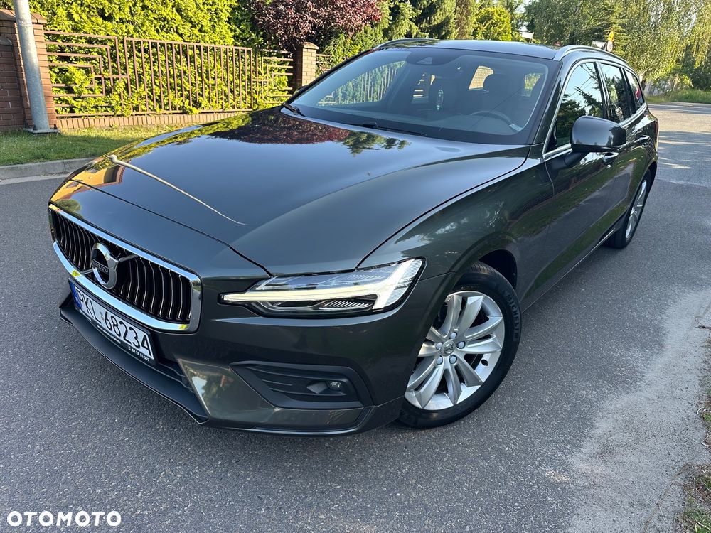 Volvo V60 D3 Drive-E Momentum - 1