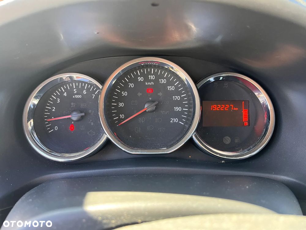 Dacia Logan 0.9 TCE Laureate S&S EU6 - 13