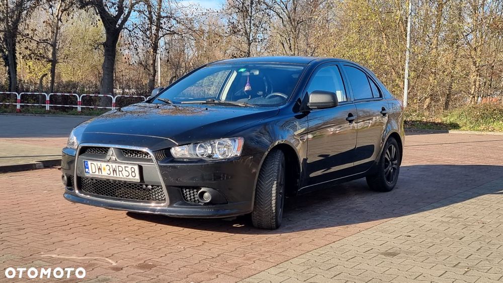 Mitsubishi Lancer - 1