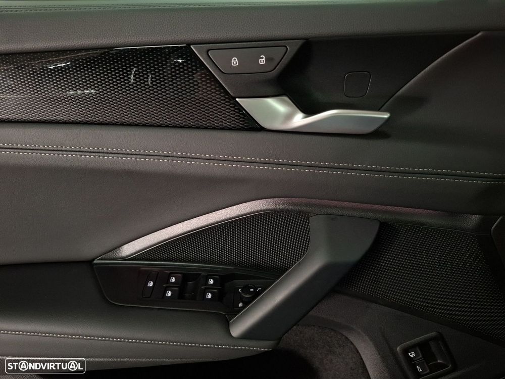 VW Tayron 1.5 TSI eHybrid Urban DSG - 24