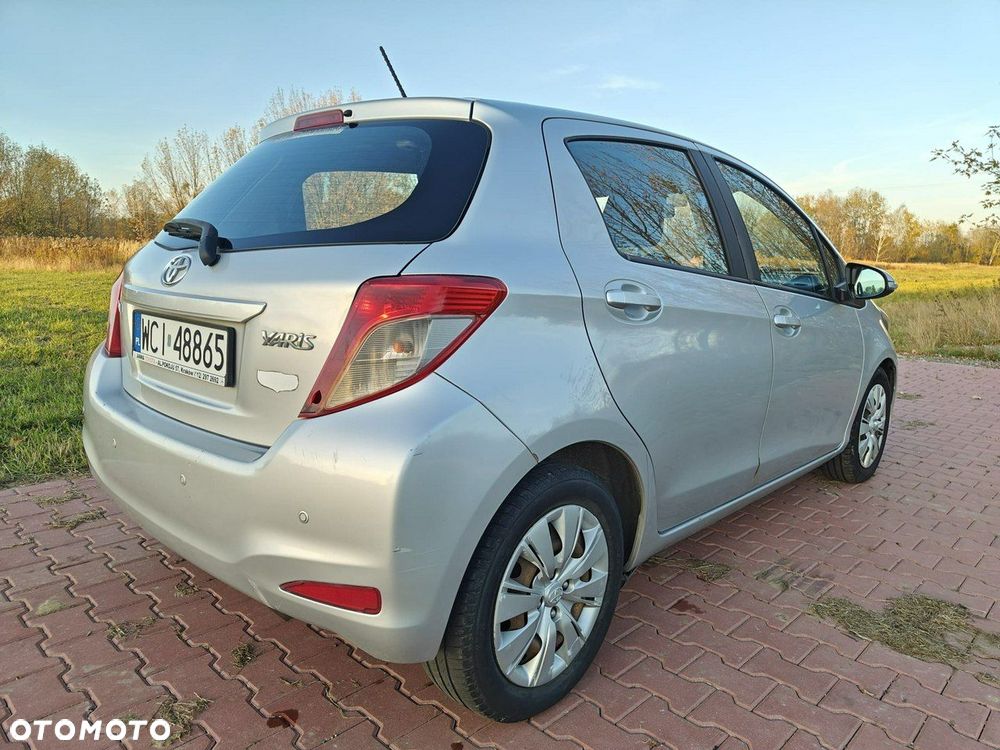 Toyota Yaris - 5