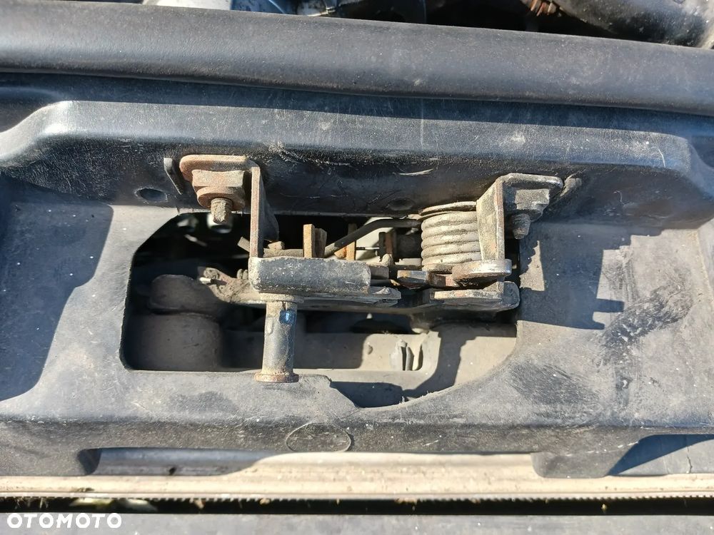 Ford Mondeo MK4 IV 07-14 blenda przycisk otwierania klapy mikrostyk zamek światło stop dokładka klapy nakładka szyba KLAPA NA CZĘŚCI kolor V6 granatowy niebieski - 4