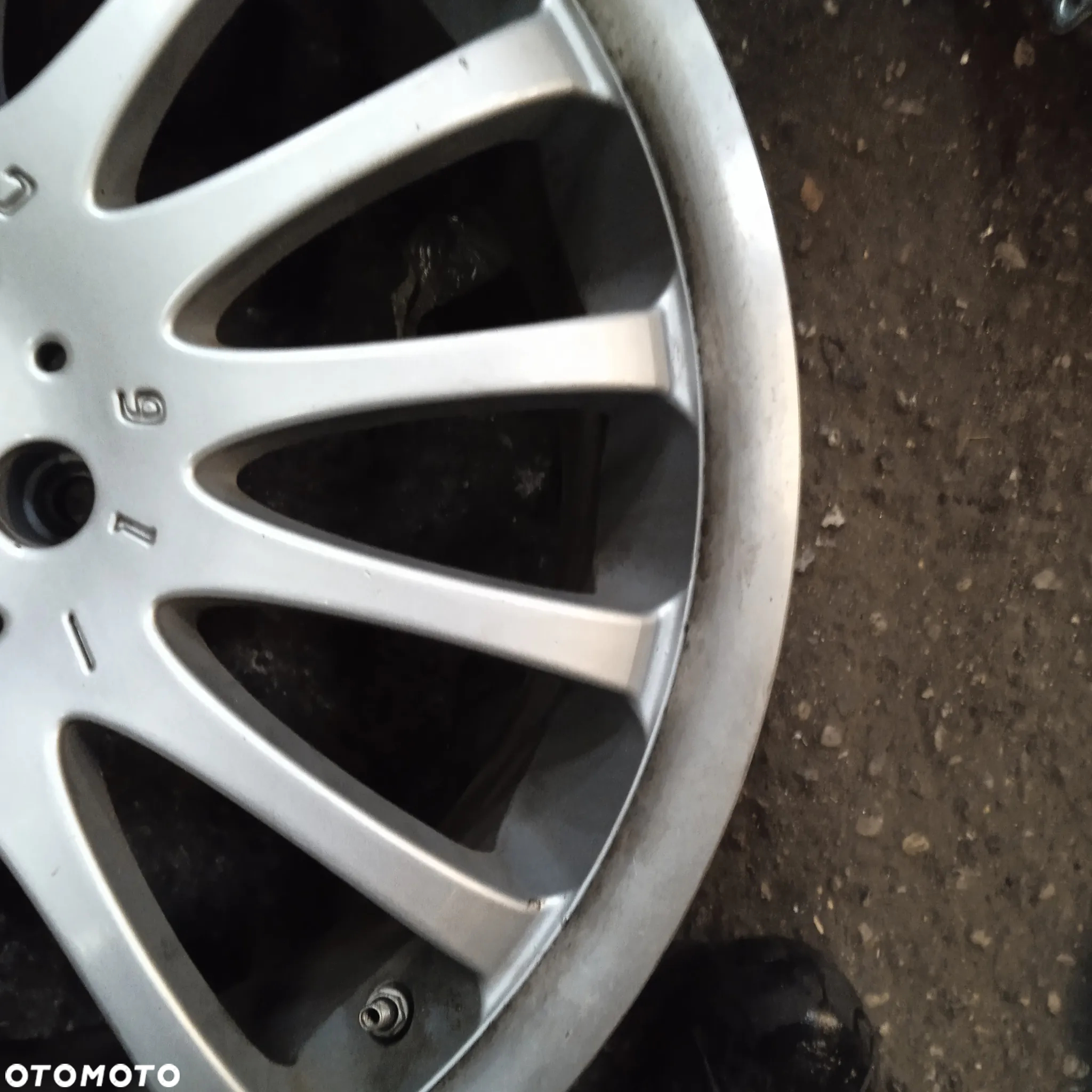 Felga Carlssona CR1/16 5X112 8x19 ET40 - 4