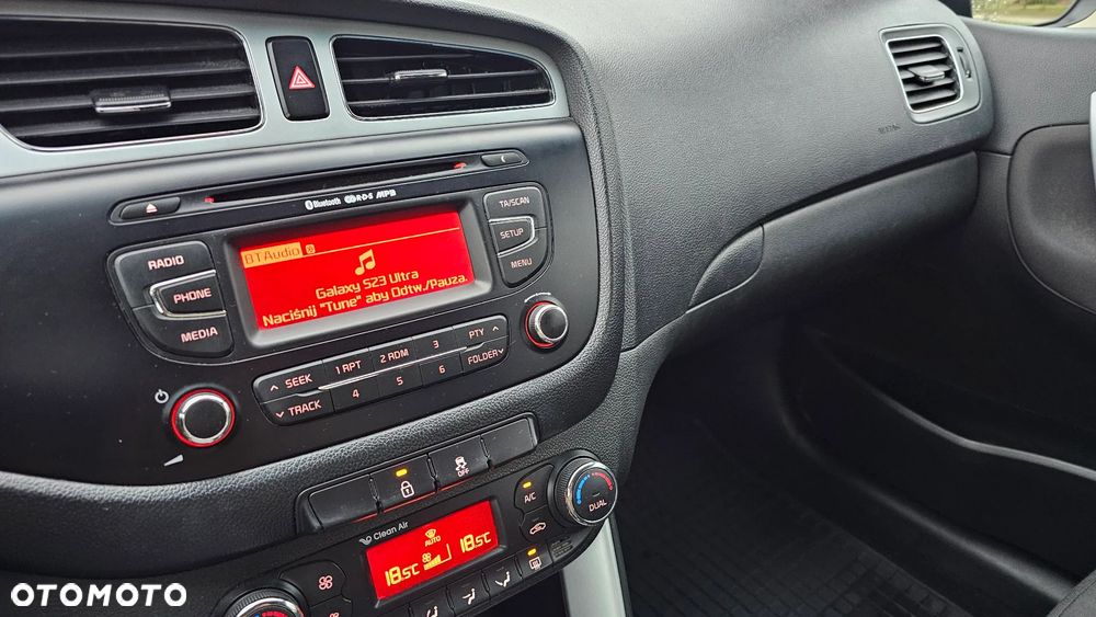 Kia ProCeed 1.4 M - 15