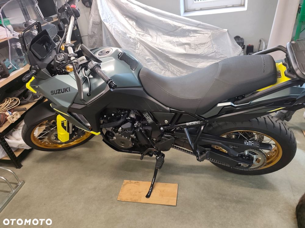 Suzuki V-STROM - 19