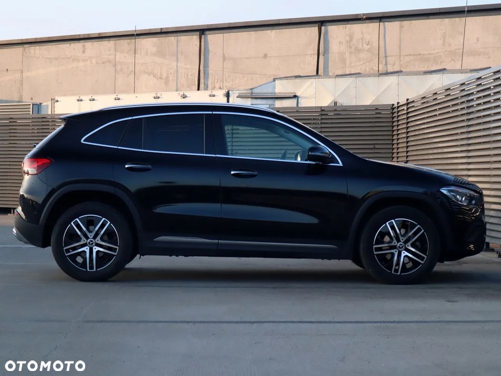 Mercedes-Benz GLA 200 d 4-Matic Progressive 8G-DCT - 7