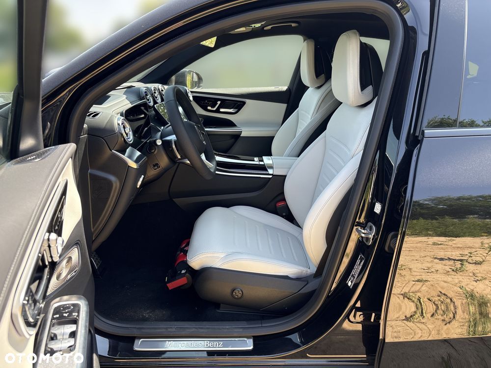Mercedes-Benz GLC 300 mHEV 4-Matic AMG Line - 12