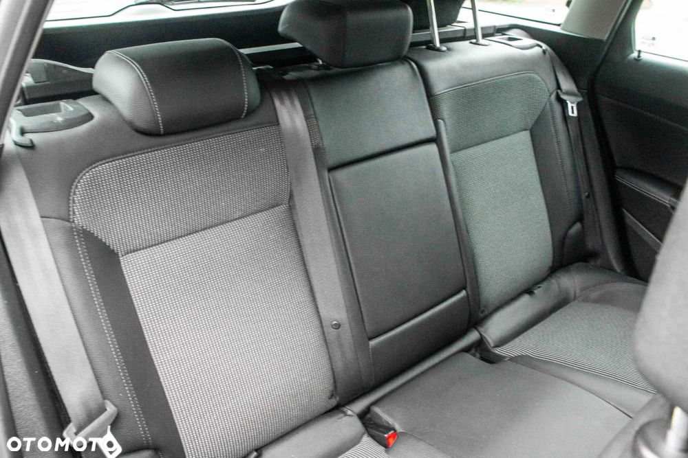 Opel Astra 1.4 T Essentia - 26